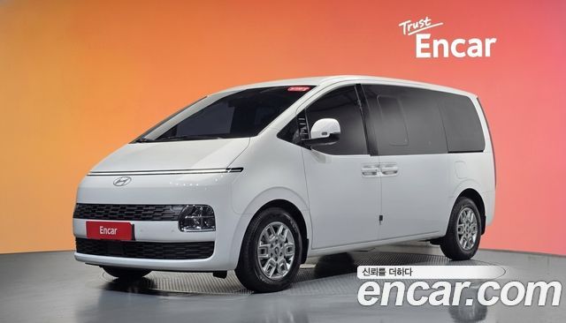 Hyundai Staria 2026 — photo 1