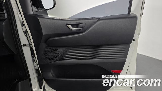 Hyundai Staria 2026 — photo 14