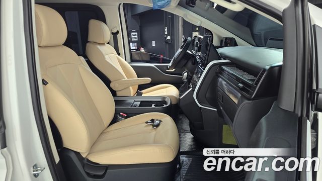 Hyundai Staria 2026 — photo 16