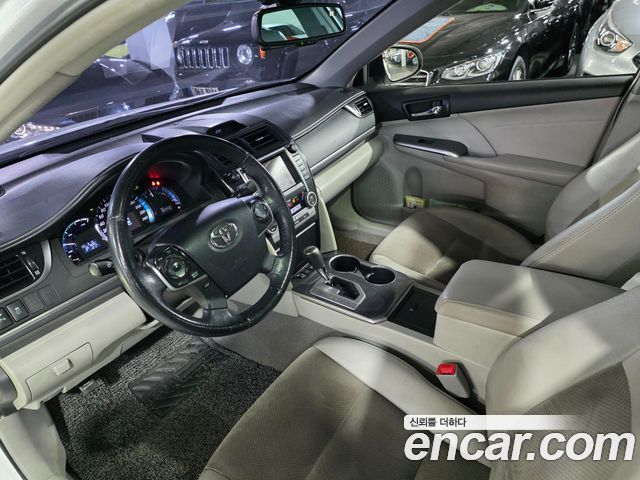 Toyota Camry 2013 — photo 9