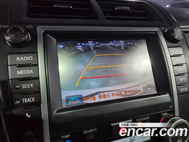Toyota Camry 2013 — photo 13