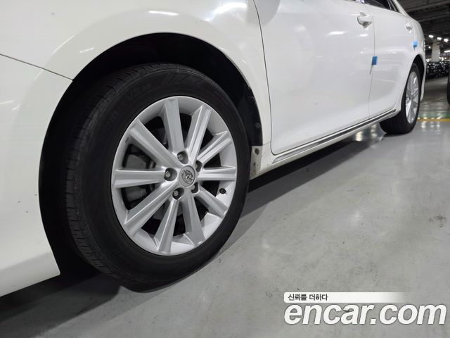 Toyota Camry 2013 — photo 20