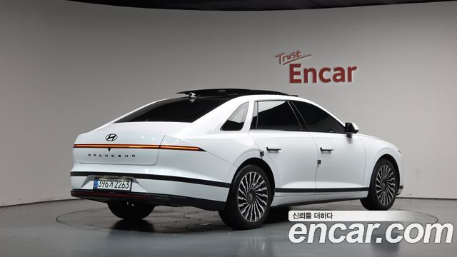 Hyundai Grandeur 2026 — photo 2
