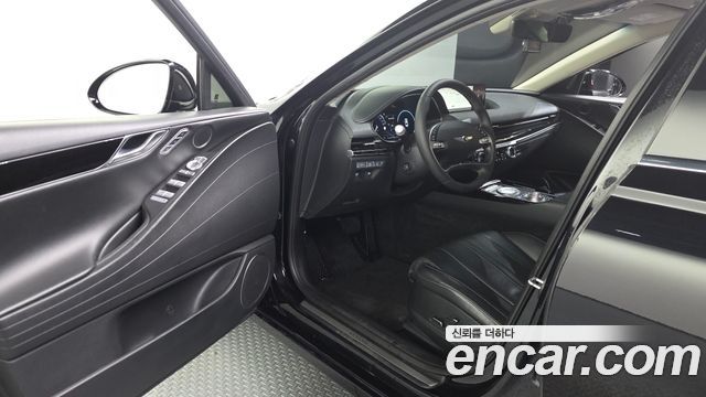 Genesis G80 2022 — photo 13