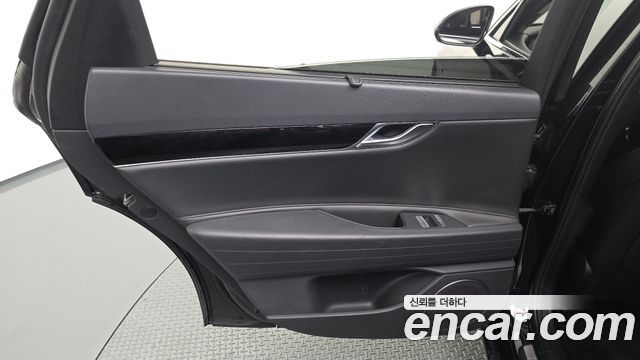 Genesis G80 2022 — photo 15