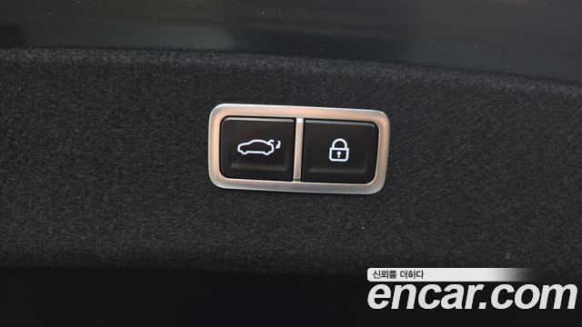 Genesis G80 2022 — photo 29