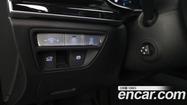 Genesis G80 2022 — photo 30