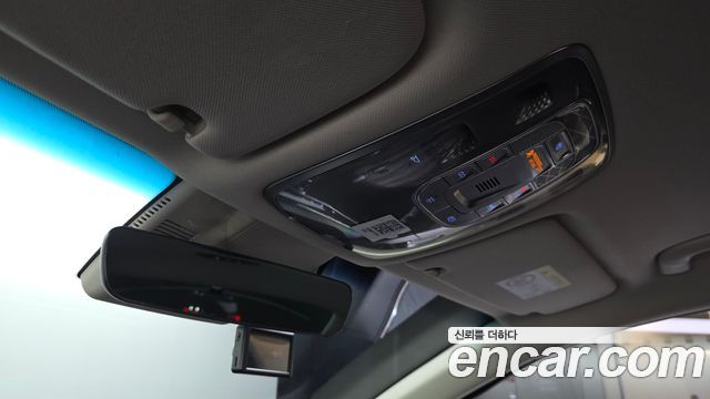 Genesis G80 2022 — photo 31