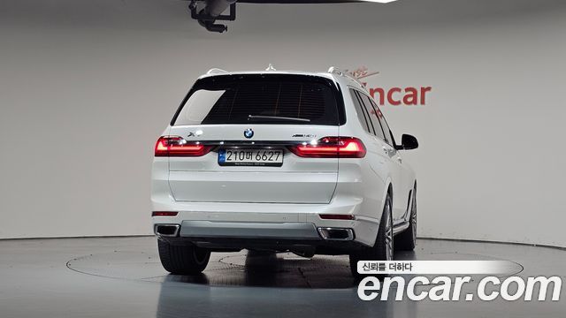 BMW X7 2022 — photo 4