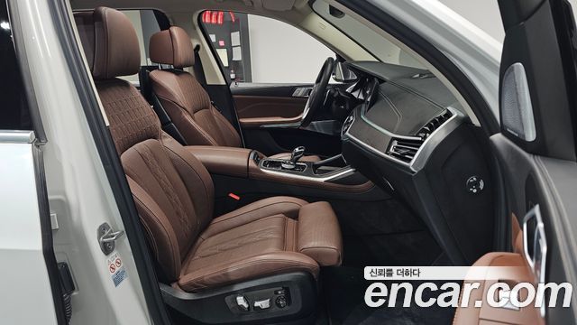 BMW X7 2022 — photo 18