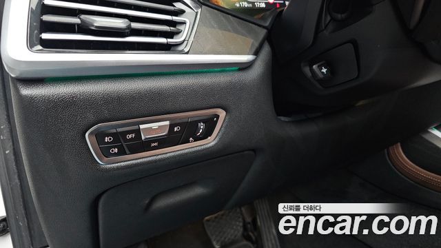 BMW X7 2022 — photo 20