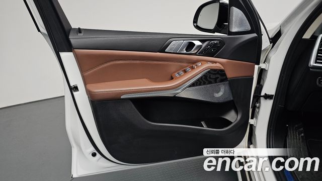 BMW X7 2022 — photo 14