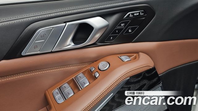 BMW X7 2022 — photo 30