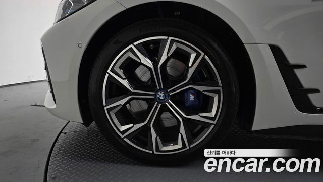 BMW i4 2024 — photo 5
