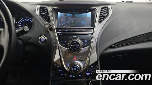 Hyundai Grandeur 2011 — photo 12