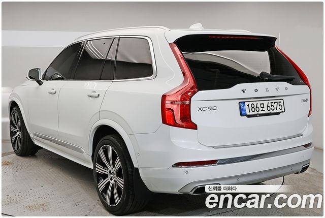 Volvo XC90 2021 — photo 2