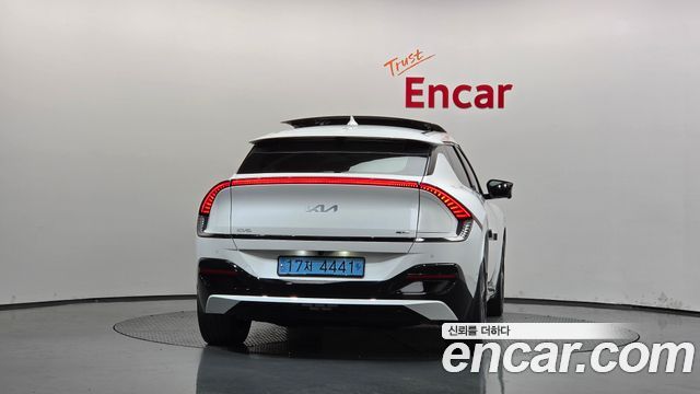 Kia EV6 2023 — photo 4