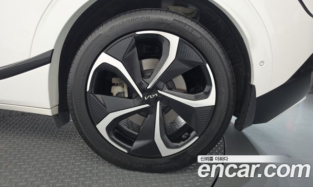 Kia EV6 2023 — photo 7