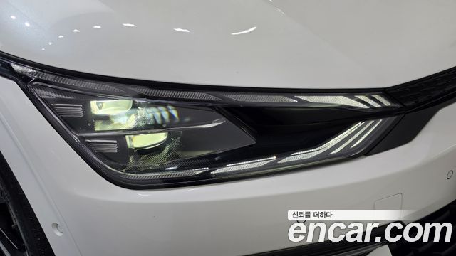 Kia EV6 2023 — photo 8