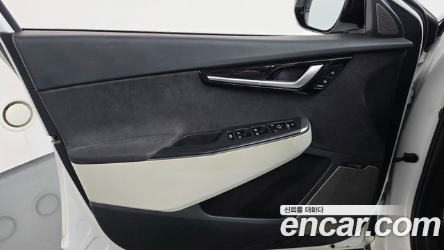 Kia EV6 2023 — photo 14