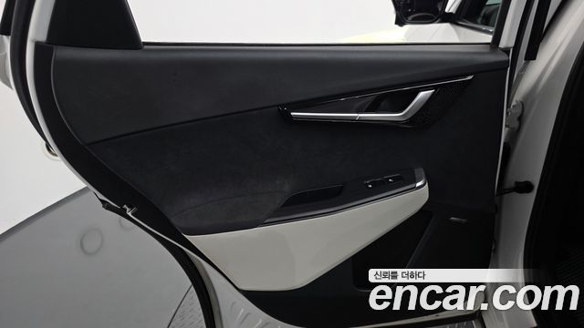 Kia EV6 2023 — photo 15