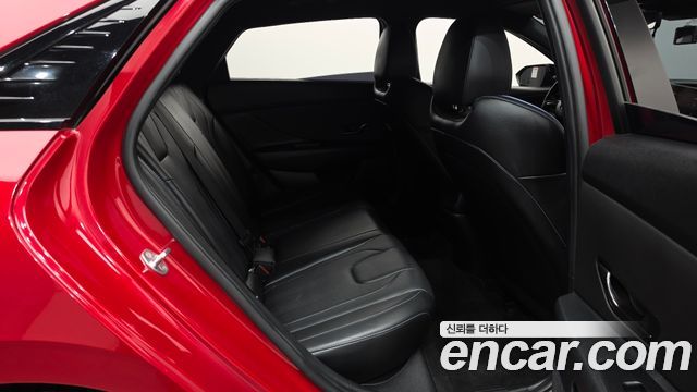 Hyundai AVANTE 2022 — photo 17
