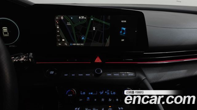 Hyundai AVANTE 2022 — photo 19