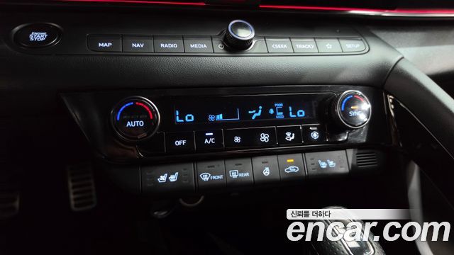 Hyundai AVANTE 2022 — photo 31