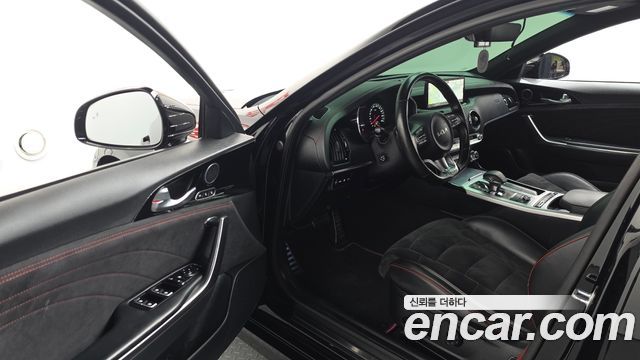 Kia Stinger 2022 — photo 10