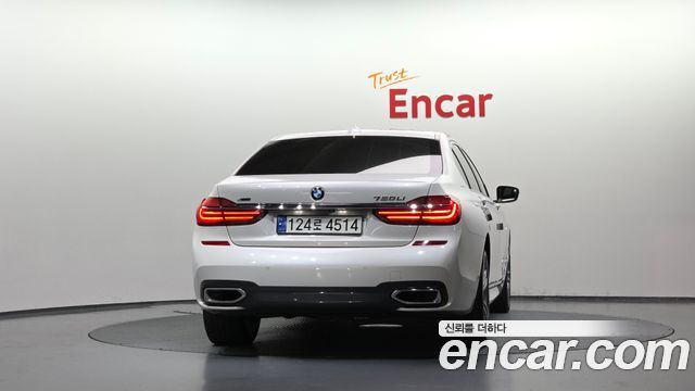 BMW 7-Series 2017 — photo 4