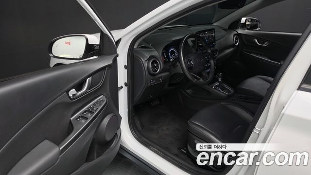Hyundai Kona 2021 — photo 13