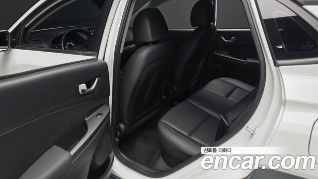 Hyundai Kona 2021 — photo 18