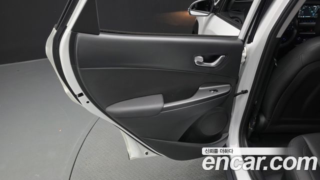 Hyundai Kona 2021 — photo 15