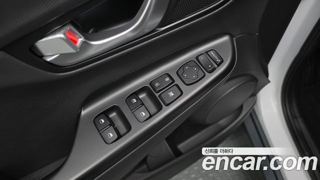 Hyundai Kona 2021 — photo 28