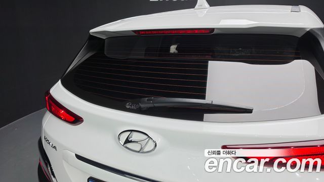 Hyundai Kona 2021 — photo 30