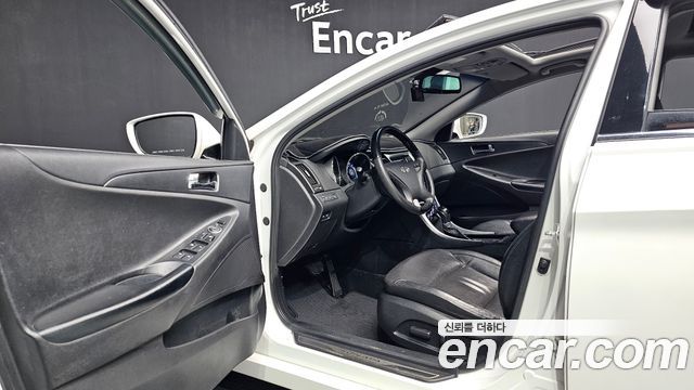 Hyundai Sonata 2012 — photo 10