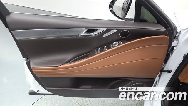 Genesis G80 2022 — photo 14