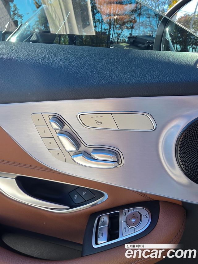 Mercedes-Benz C-Class 2021 — photo 9