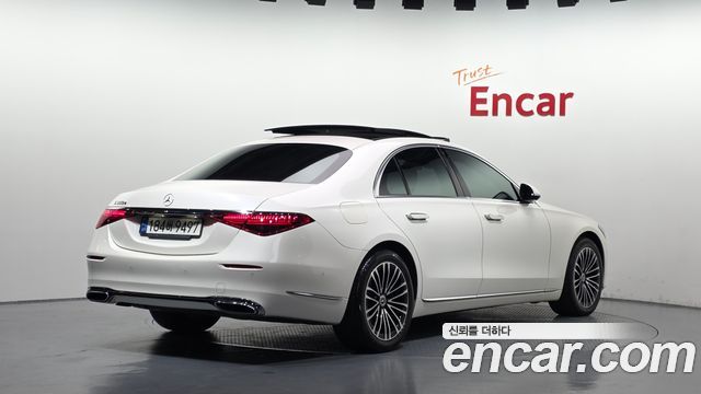 Mercedes-Benz S-Class 2022 — photo 2