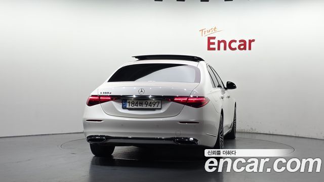 Mercedes-Benz S-Class 2022 — photo 4