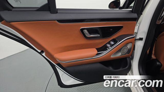 Mercedes-Benz S-Class 2022 — photo 15