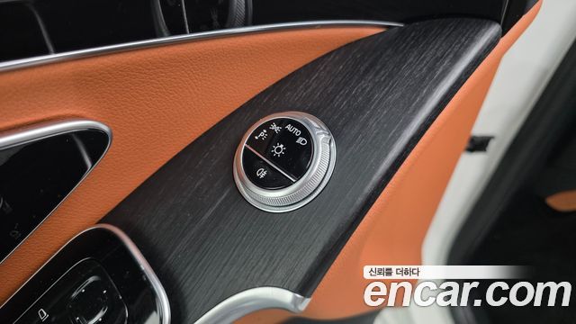 Mercedes-Benz S-Class 2022 — photo 28
