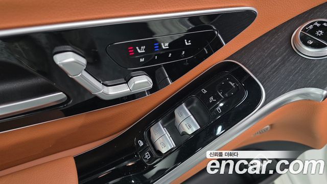 Mercedes-Benz S-Class 2022 — photo 30