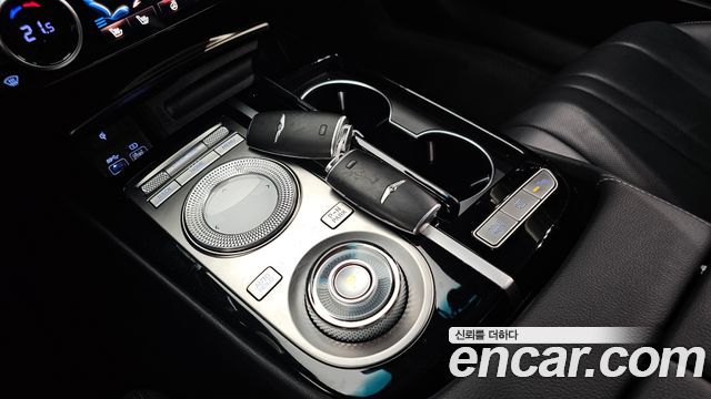 Genesis G80 2022 — photo 12