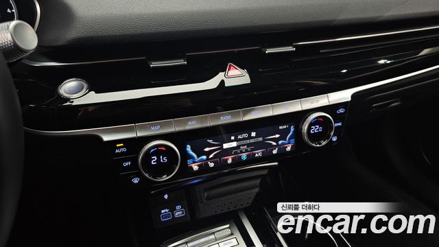 Genesis G80 2022 — photo 23
