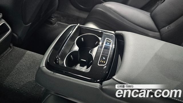 Genesis G80 2022 — photo 25