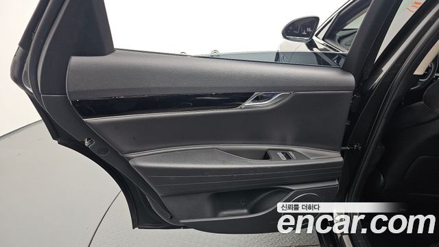 Genesis G80 2022 — photo 15