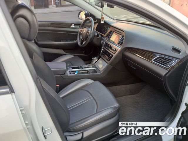 Hyundai Sonata 2016 — photo 11