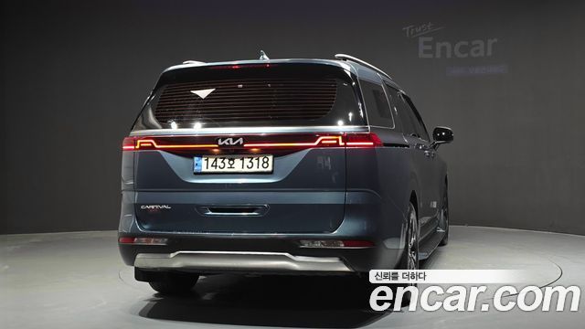 Kia Canival 2022 — photo 4