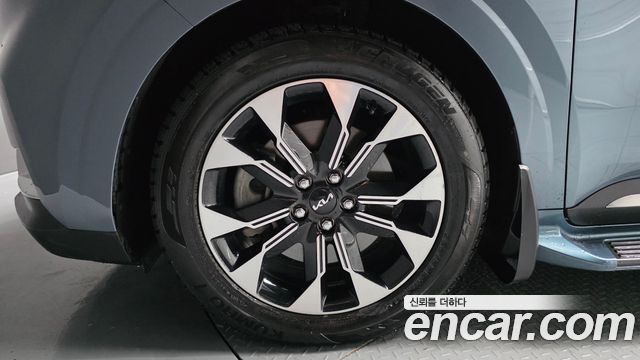 Kia Canival 2022 — photo 5